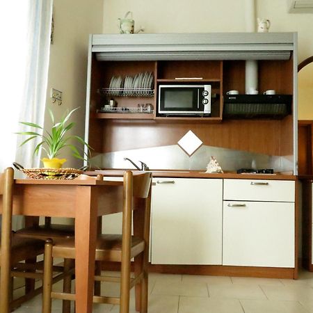 Residence La Villetta Римини Екстериор снимка