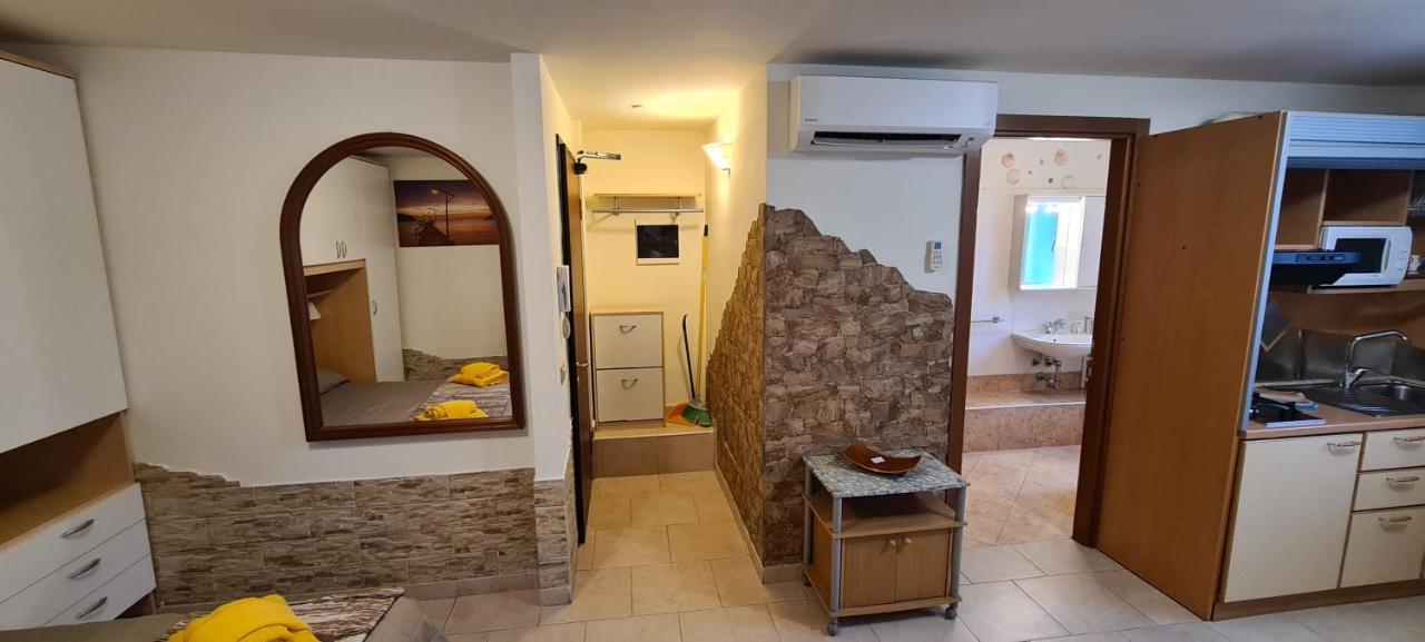 Residence La Villetta Римини Екстериор снимка
