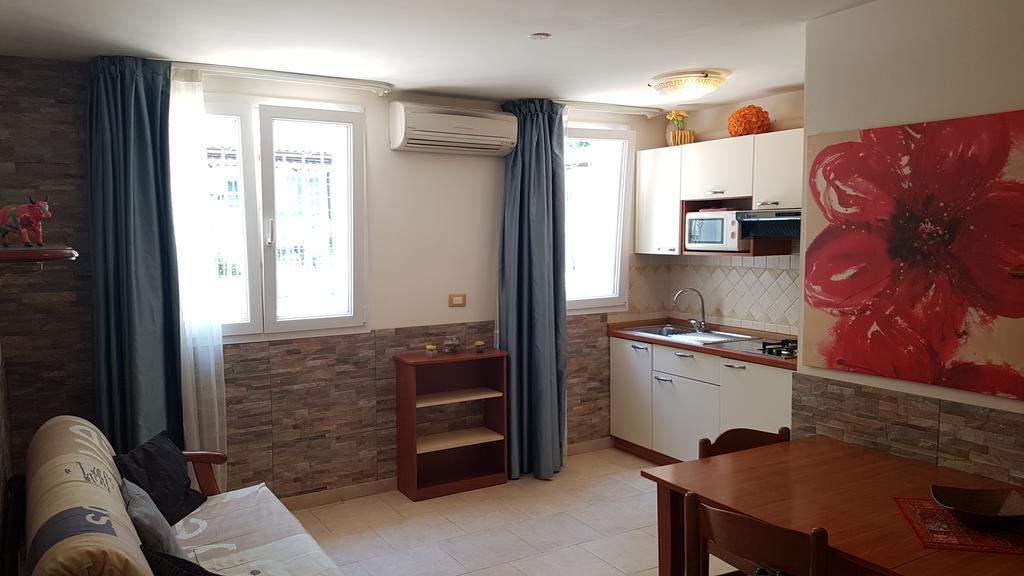 Residence La Villetta Римини Екстериор снимка