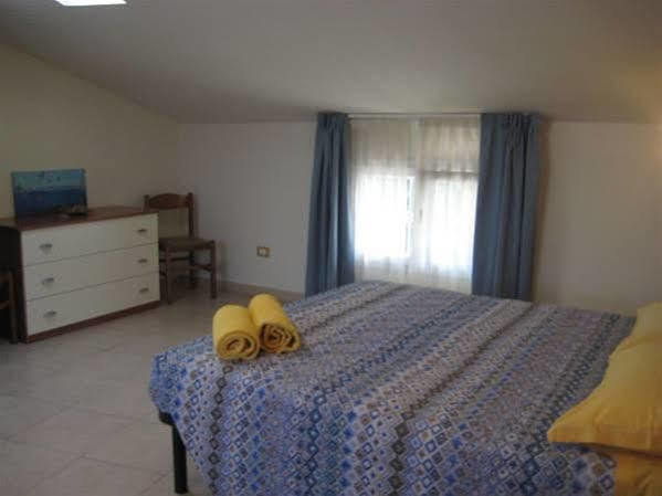 Residence La Villetta Римини Екстериор снимка