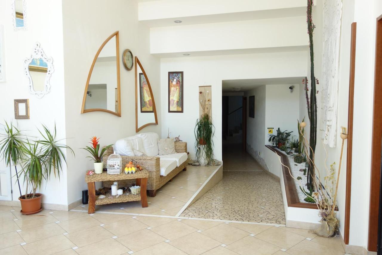 Residence La Villetta Римини Екстериор снимка